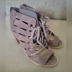 Vince Camuto Tressa Heeled Sandal